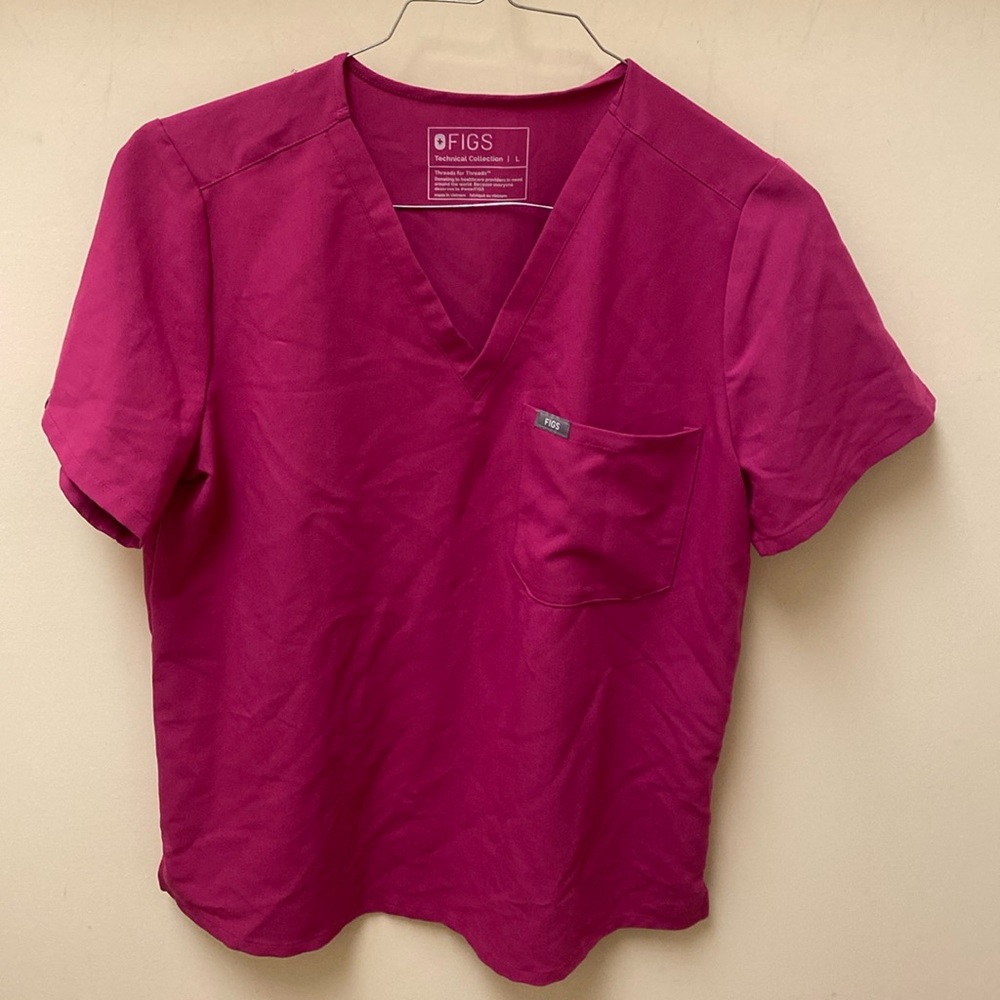 Figs Catarina raspberry color one pocket scrub top